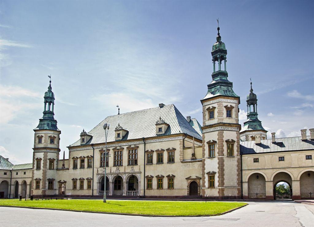Apartament Na Solnej Z Widokiem Kielce Buitenkant foto